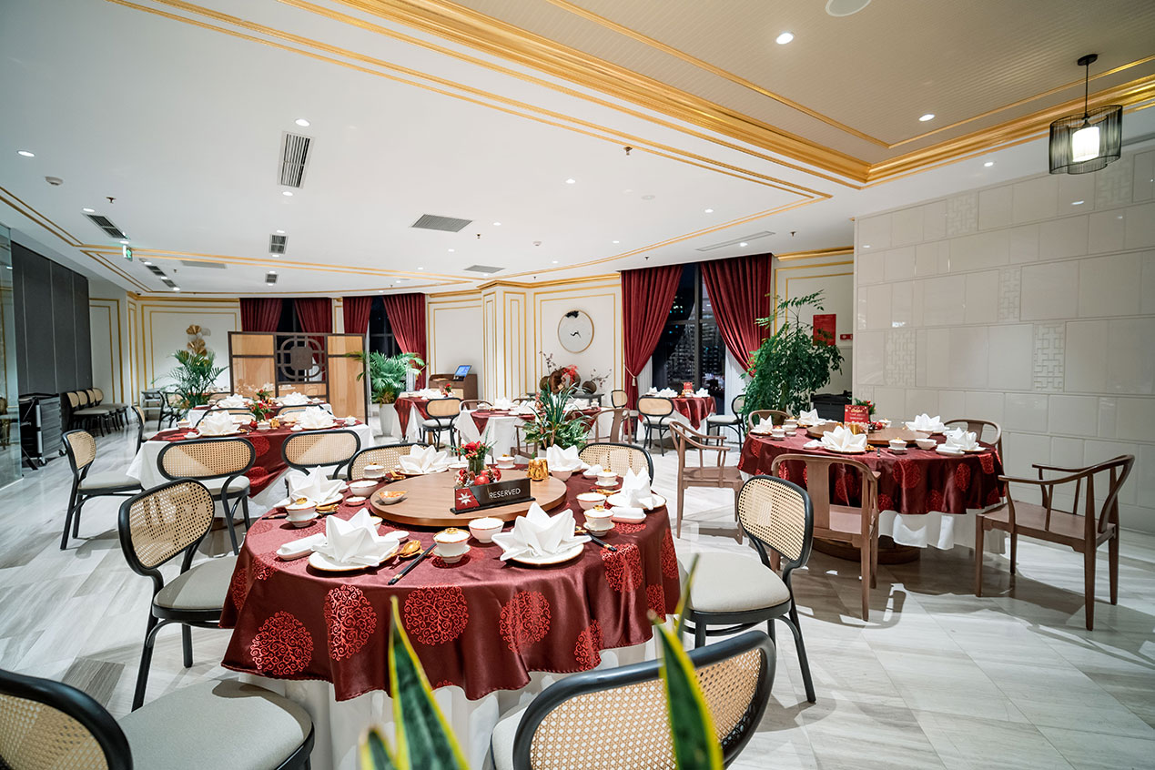 GOLDEN LAKE PALACE RESTAURANT