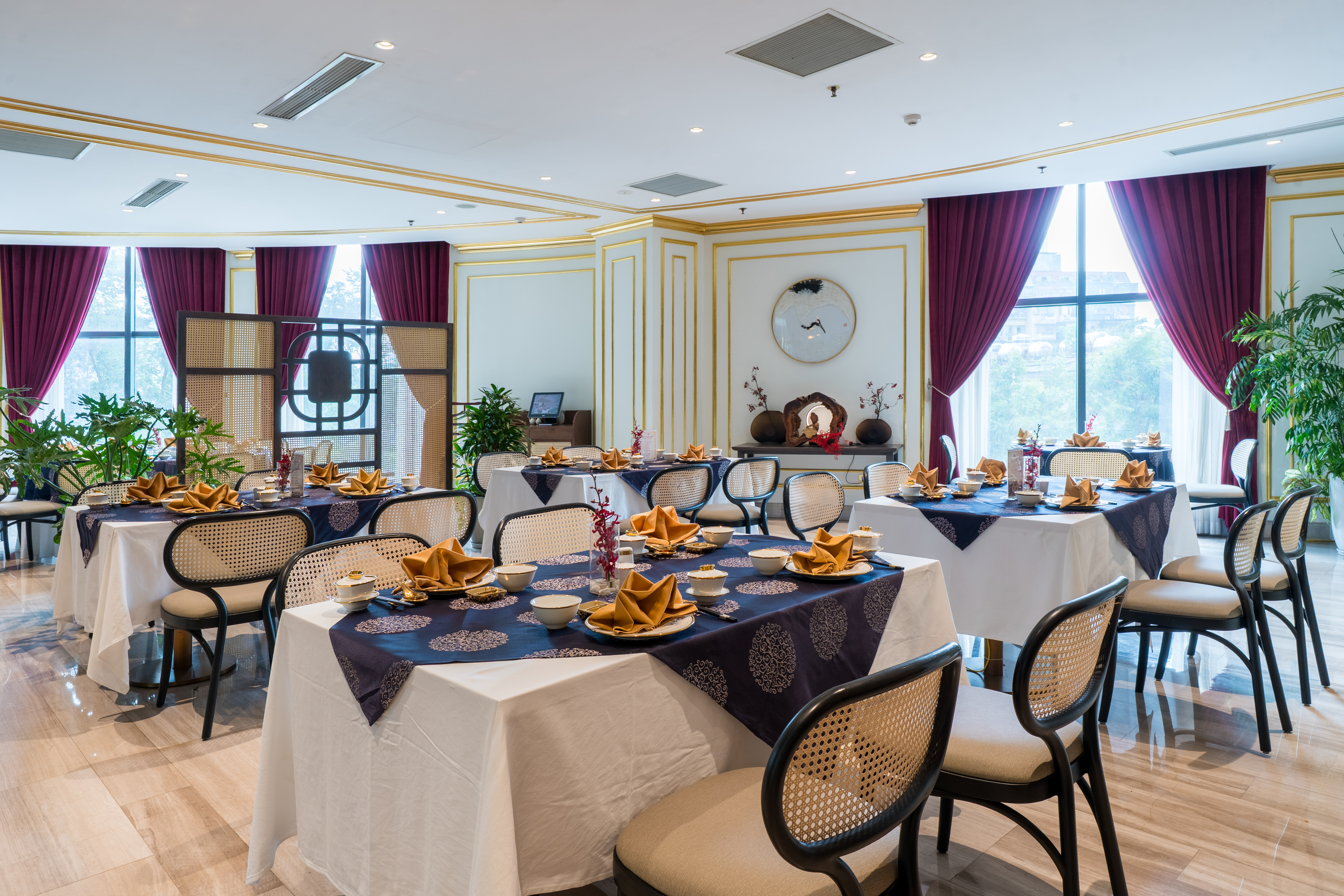 GOLDEN LAKE PALACE RESTAURANT
