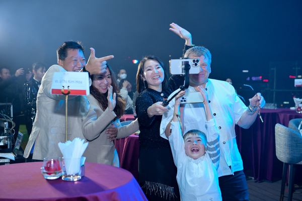 Khoảnh khắc countdown đón giao thừa 2026 đáng nhớ tại Dolce by Wyndham Hanoi Golden Lake